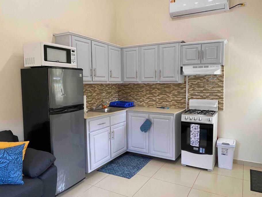 Cozy Studio Apartment In Quiet Neighborhood! Philipsburg  Esterno foto